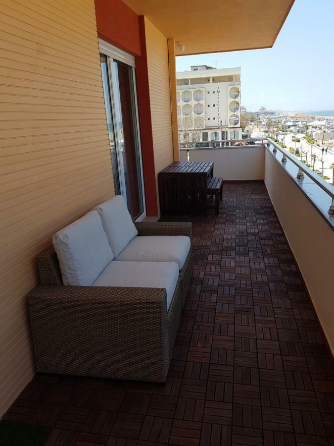Crima Mare Luxury Appartement Misano Adriatico Buitenkant foto